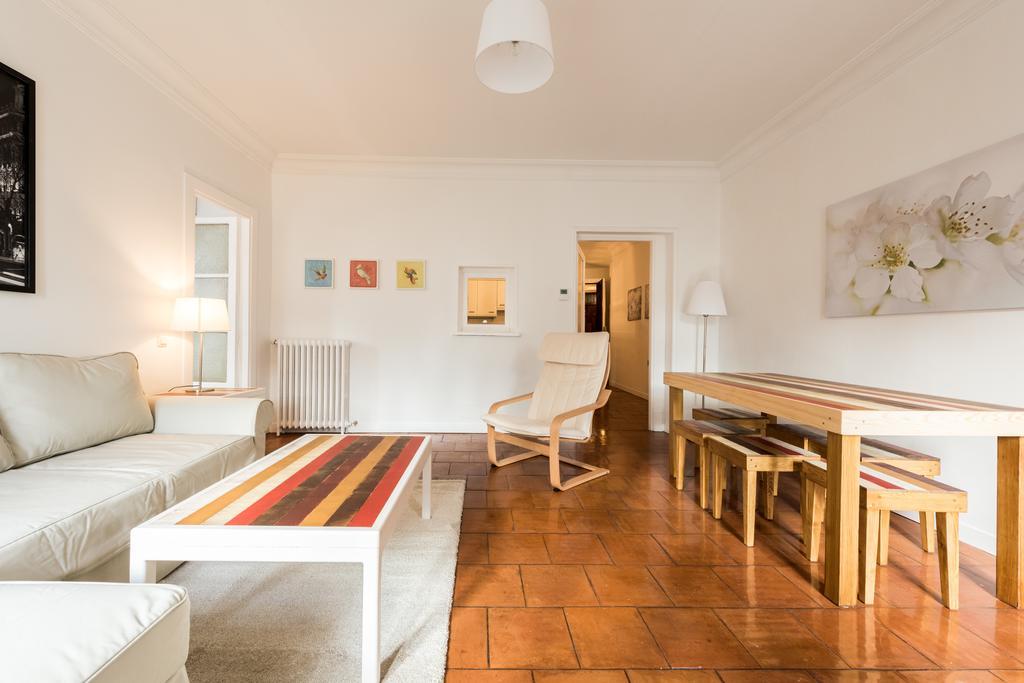 Apartamentos Madrid Centro W Exterior photo