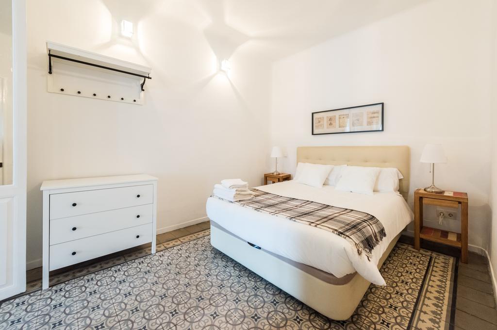 Apartamentos Madrid Centro W Exterior photo