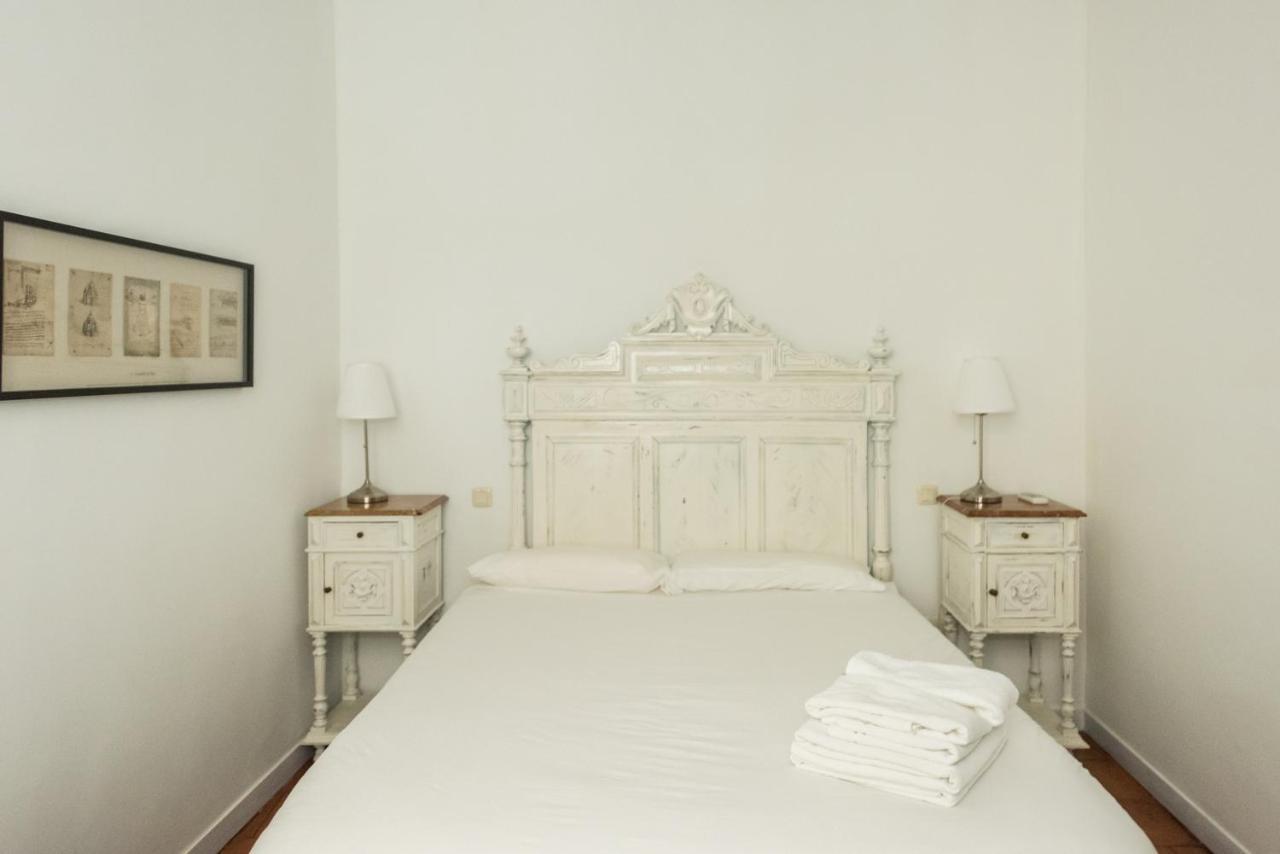 Apartamentos Madrid Centro W Exterior photo