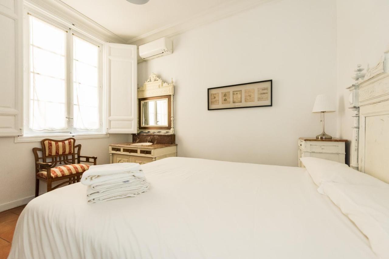 Apartamentos Madrid Centro W Exterior photo